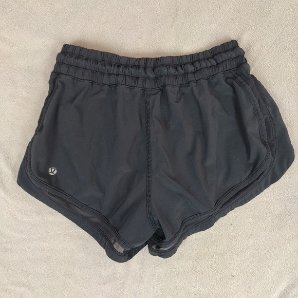 Lululemon Hotty Hot Shorts Womens 6 Black Mesh Trim Running Gym FLAWED - Picture 6 of 8